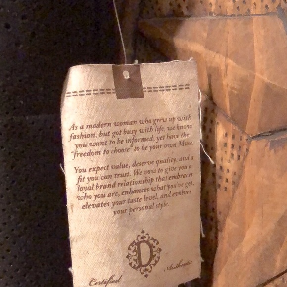 DEMOCRACY TOP - Picture 10 of 12